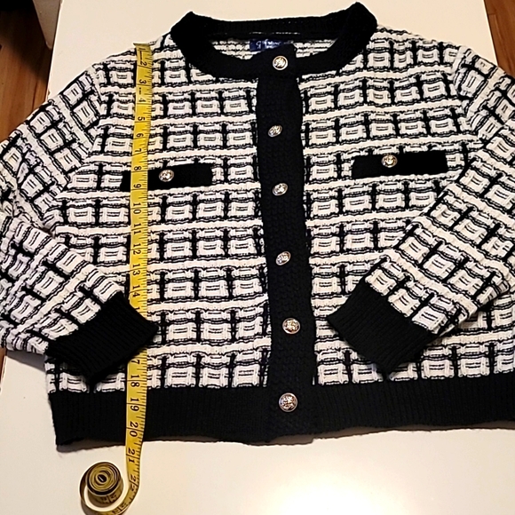 New super soft and warm sweater with gold buttons, size S/M - Picture 3 of 9